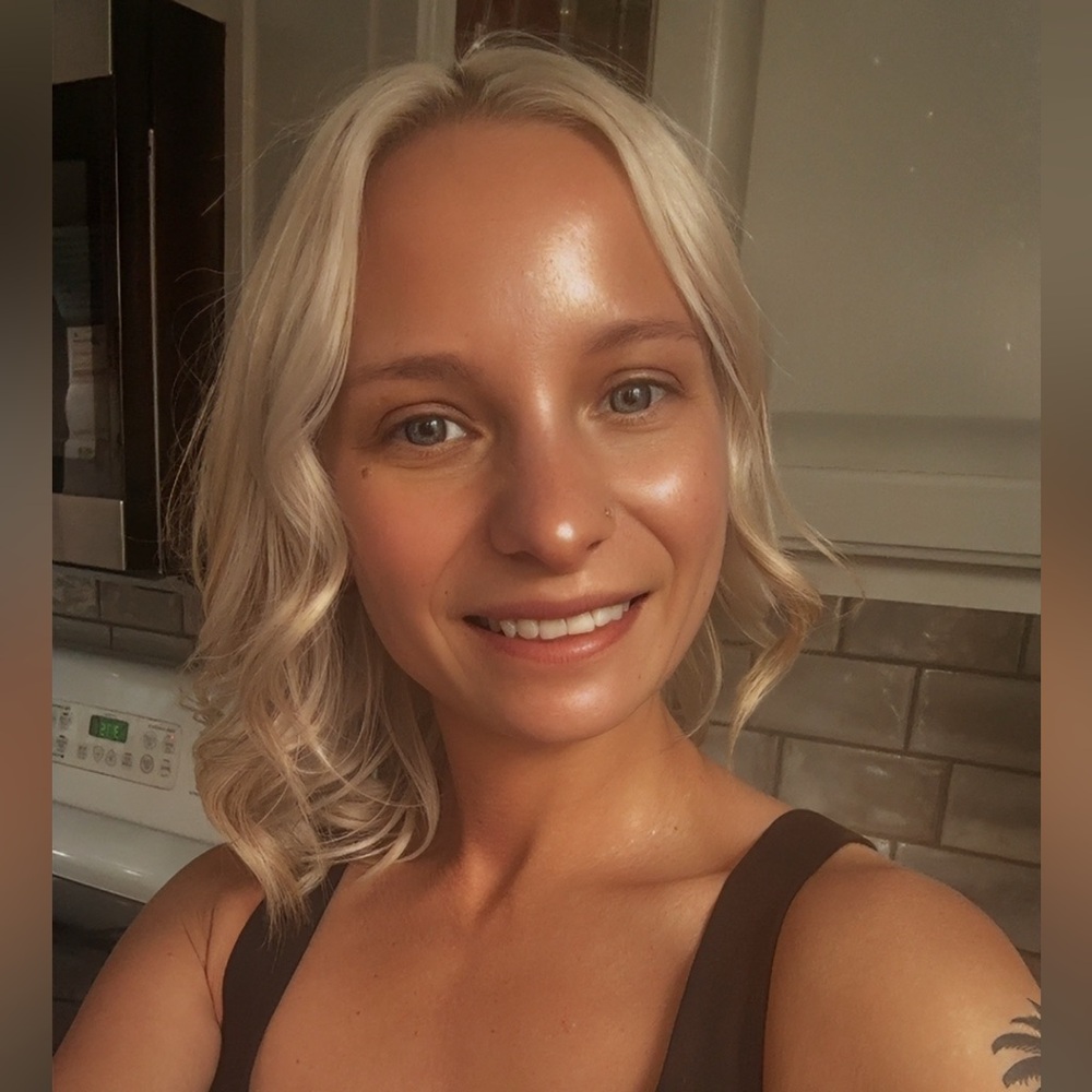 Meet your Posher, Ashley